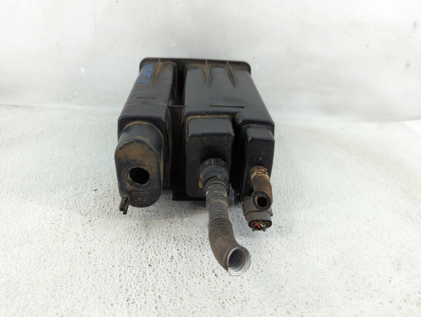2014 Nissan Pathfinder Fuel Vapor Charcoal Canister - Oemusedautoparts1.com