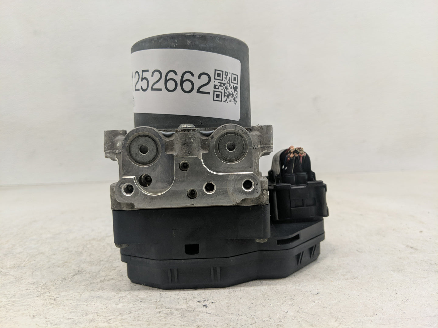 2013-2014 Nissan Pathfinder ABS Pump Control Module Replacement P/N:47660 3KA0A 133800-1230 Fits Fits 2013 2014 OEM Used Aut