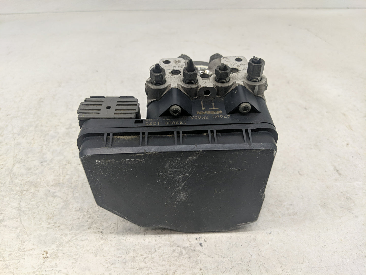 2013-2014 Nissan Pathfinder ABS Pump Control Module Replacement P/N:47660 3KA0A 133800-1230 Fits Fits 2013 2014 OEM Used Aut