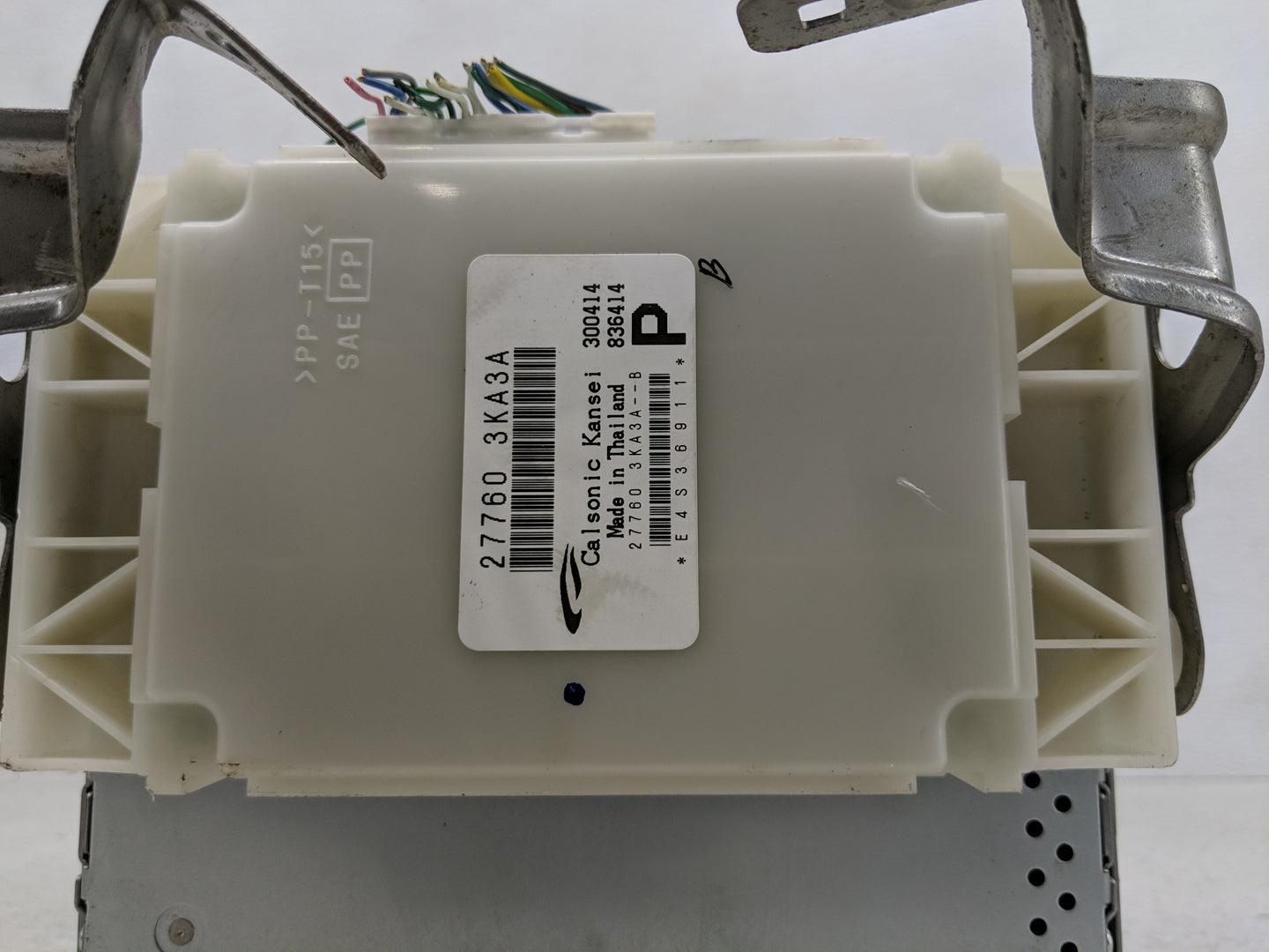2013-2014 Nissan Pathfinder Radio AM FM Cd Player Receiver Replacement P/N:27760 3KA3A Fits Fits 2013 2014 OEM Used Auto Par