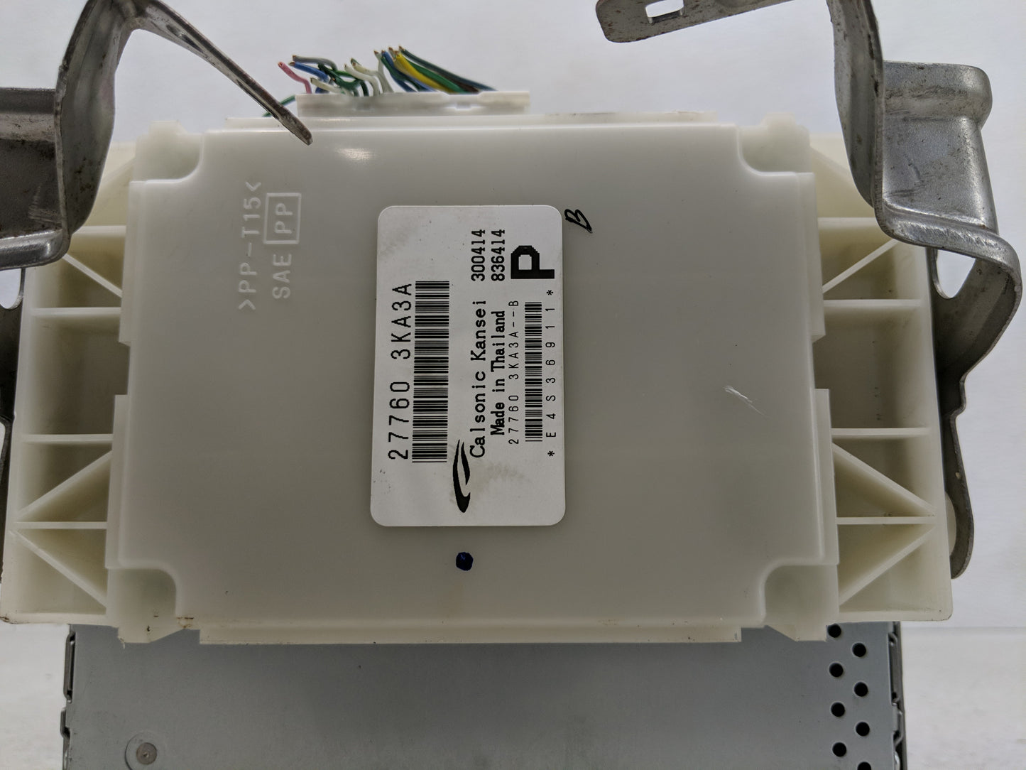 2013-2014 Nissan Pathfinder Radio AM FM Cd Player Receiver Replacement P/N:27760 3KA3A Fits Fits 2013 2014 OEM Used Auto Par