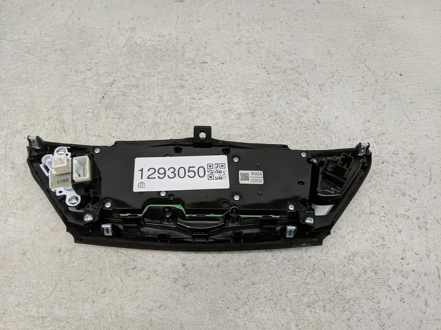 2014 Nissan Pathfinder Information Display Screen - Oemusedautoparts1.com