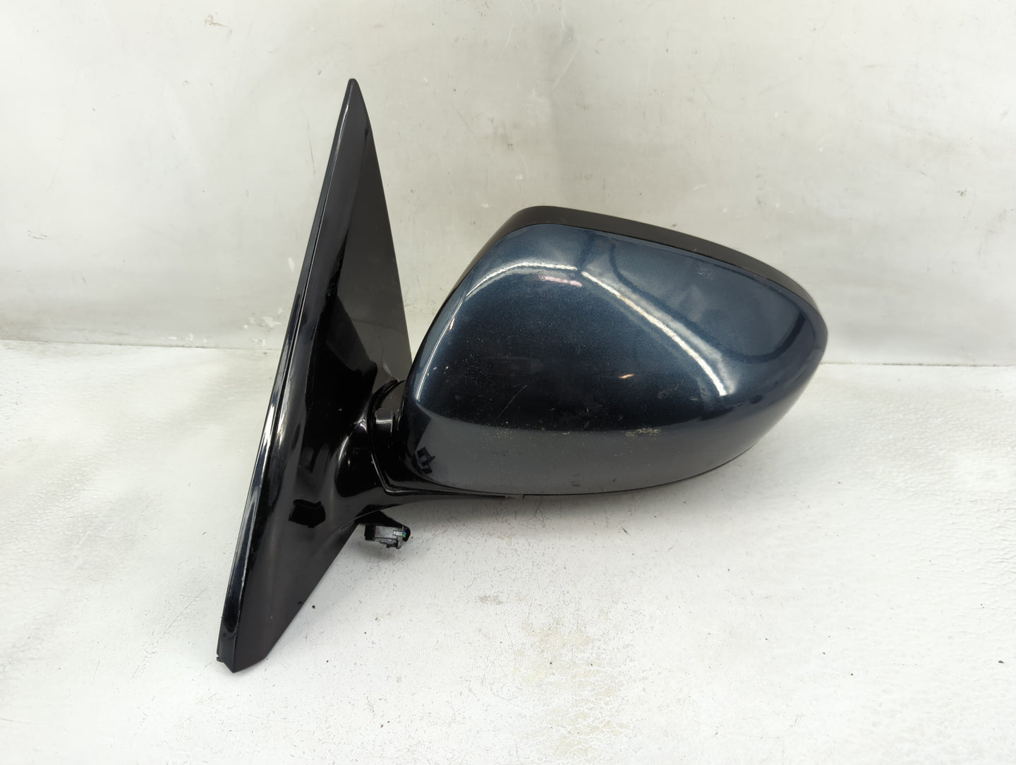 2013-2016 Nissan Pathfinder Driver Side View Mirror - Left Door Mirror OEM Used - Oemusedautoparts1.com