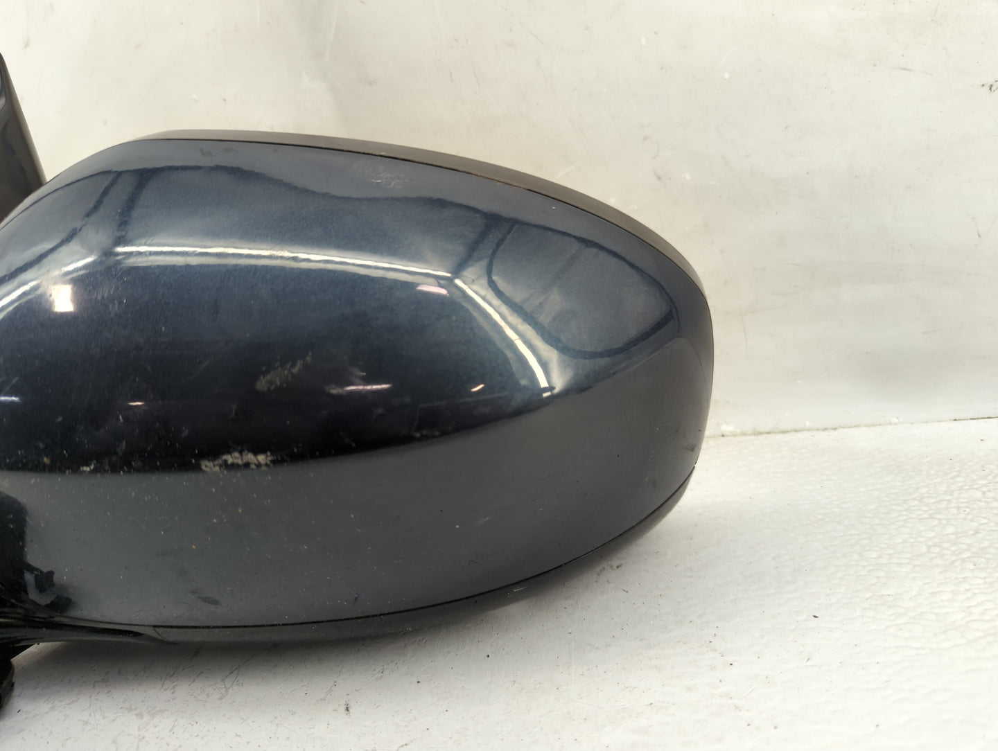 2013-2016 Nissan Pathfinder Driver Side View Mirror - Left Door Mirror OEM Used - Oemusedautoparts1.com