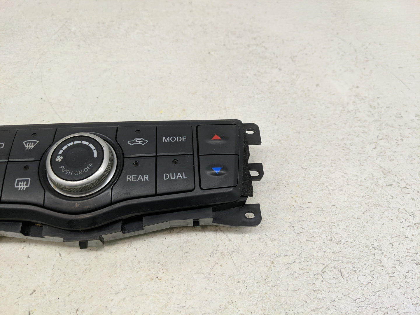 2013-2016 Nissan Pathfinder Climate Control Module Temperature AC/Heater Replacement P/N:27500 3KA2A Fits Fits 2013 2014 201