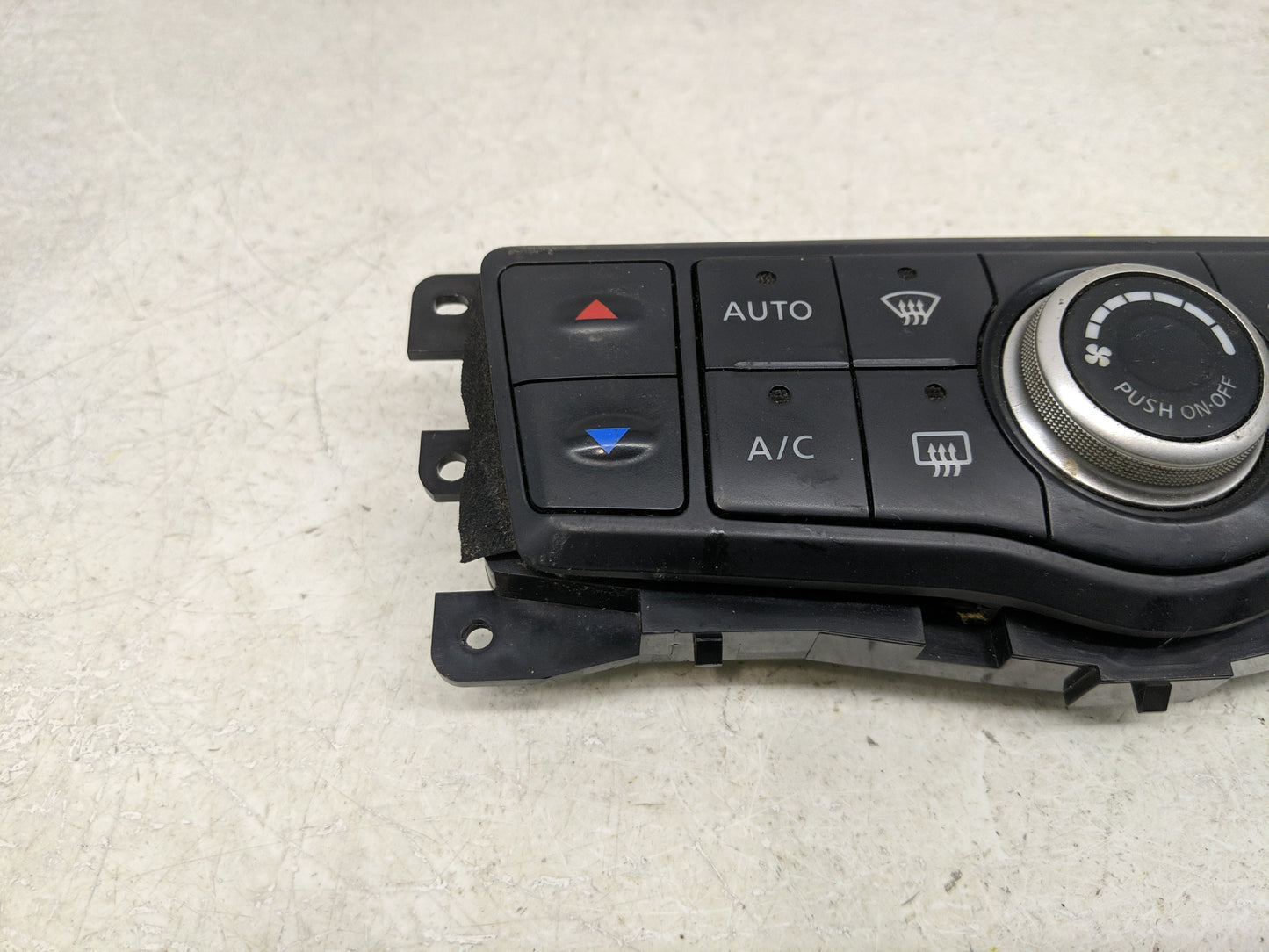 2013-2016 Nissan Pathfinder Climate Control Module Temperature AC/Heater Replacement P/N:27500 3KA2A Fits Fits 2013 2014 201