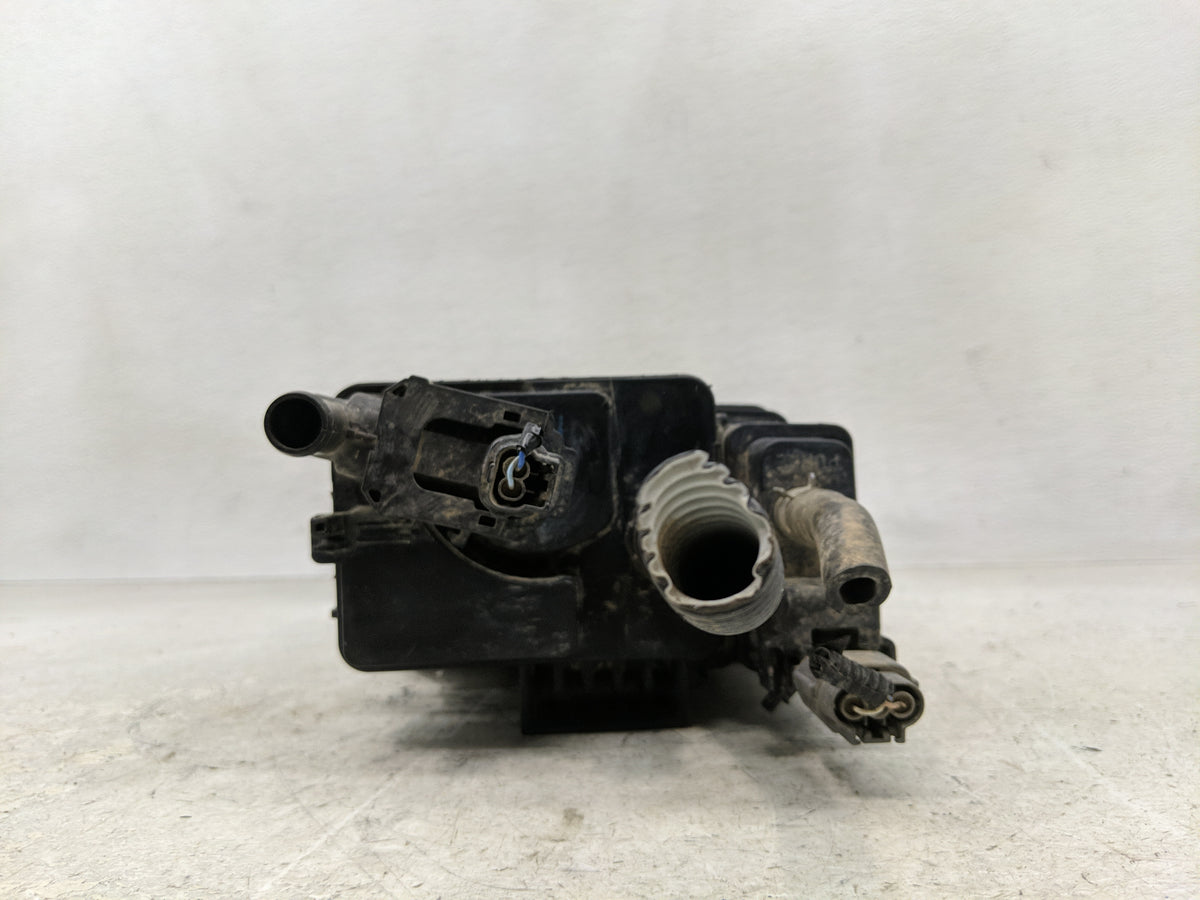 2014 Nissan Pathfinder Fuel Vapor Charcoal Canister 1357805 - Oemusedautoparts1.com