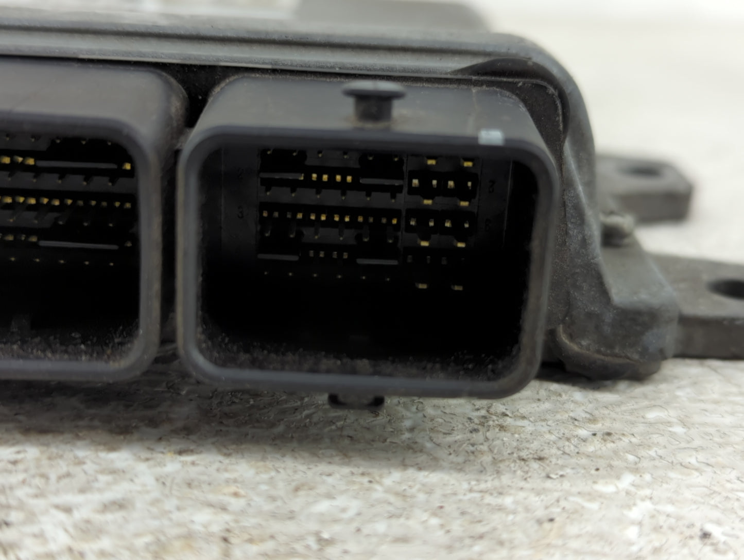 2014 Nissan Pathfinder PCM Engine Control Computer ECU ECM PCU OEM P/N:NEC010-035 NEC010-034 Fits OEM Used Auto Parts - Oemu