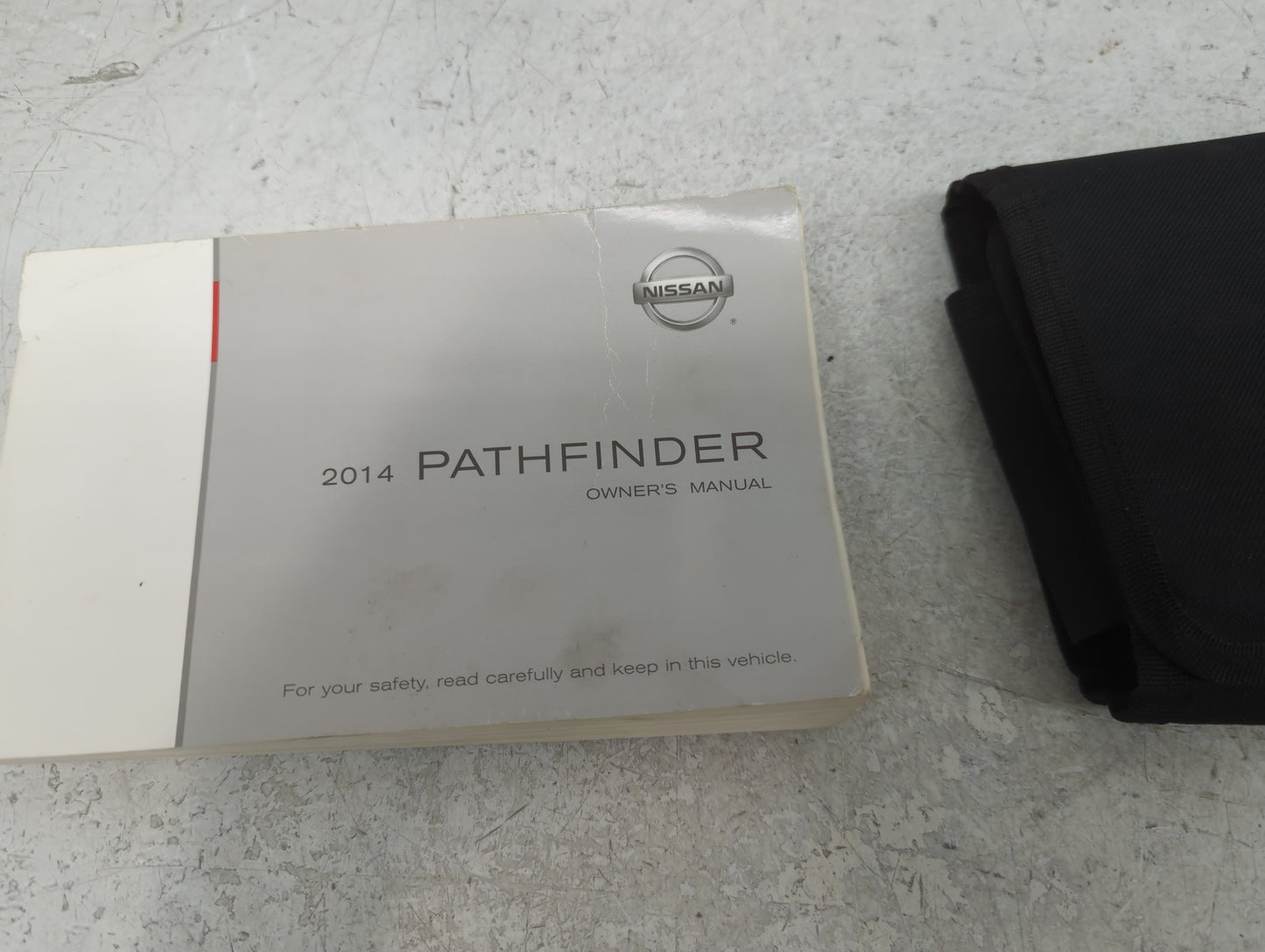 2014 Nissan Pathfinder Owners Manual Book Guide P/N:OM14E-0R52U0 OEM Used Auto Parts - Oemusedautoparts1.com