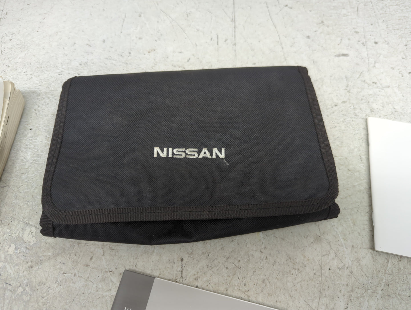 2014 Nissan Pathfinder Owners Manual Book Guide P/N:OM14E-0R52U0 OEM Used Auto Parts - Oemusedautoparts1.com