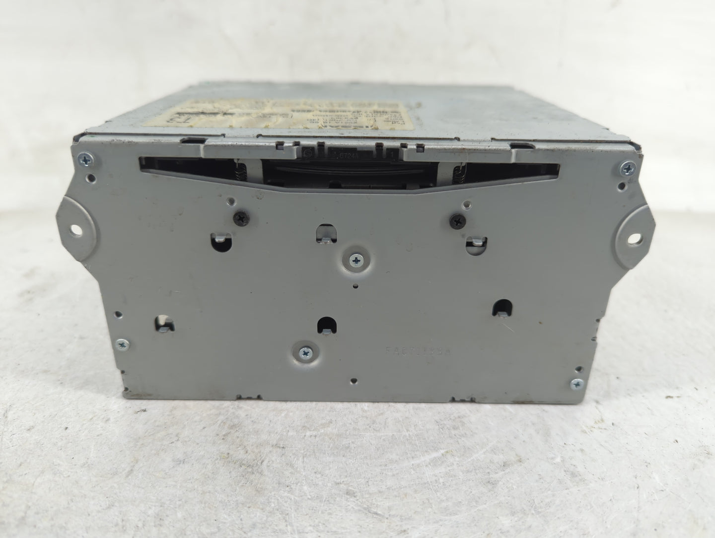 2013-2014 Nissan Pathfinder Radio AM FM Cd Player Receiver Replacement Fits Fits 2013 2014 2015 OEM Used Auto Parts - Oemuse