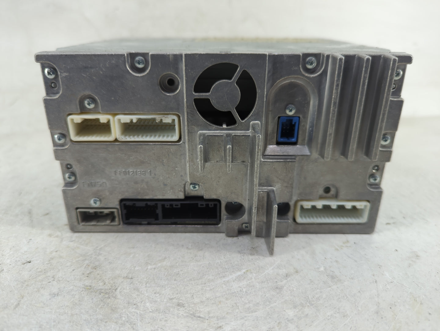 2013-2014 Nissan Pathfinder Radio AM FM Cd Player Receiver Replacement Fits Fits 2013 2014 2015 OEM Used Auto Parts - Oemuse