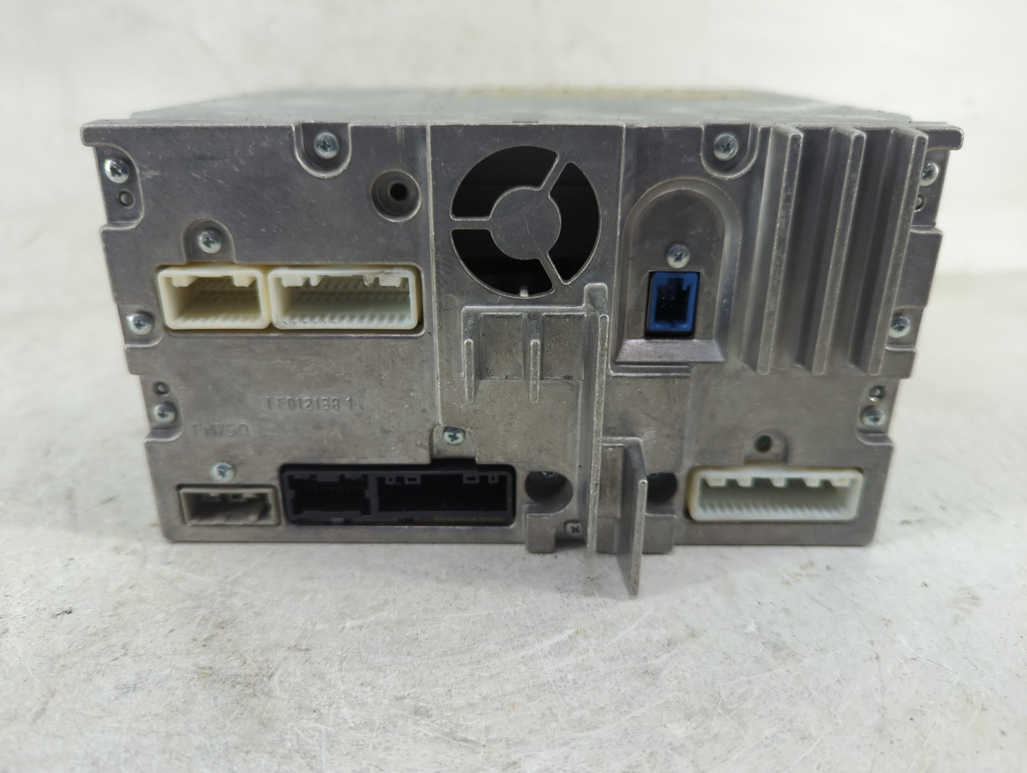 2013-2014 Nissan Pathfinder Radio AM FM Cd Player Receiver Replacement Fits Fits 2013 2014 2015 OEM Used Auto Parts - Oemuse