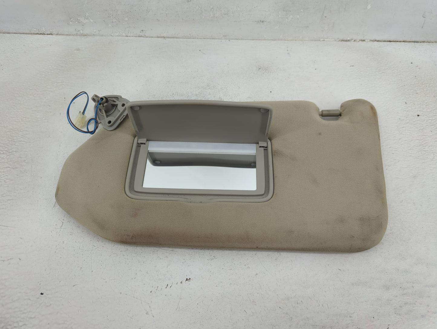 2013-2018 Nissan Pathfinder Sun Visor Shade Replacement Driver Left Mirror Fits Fits 2013 2014 2015 2016 2017 2018 OEM Used 