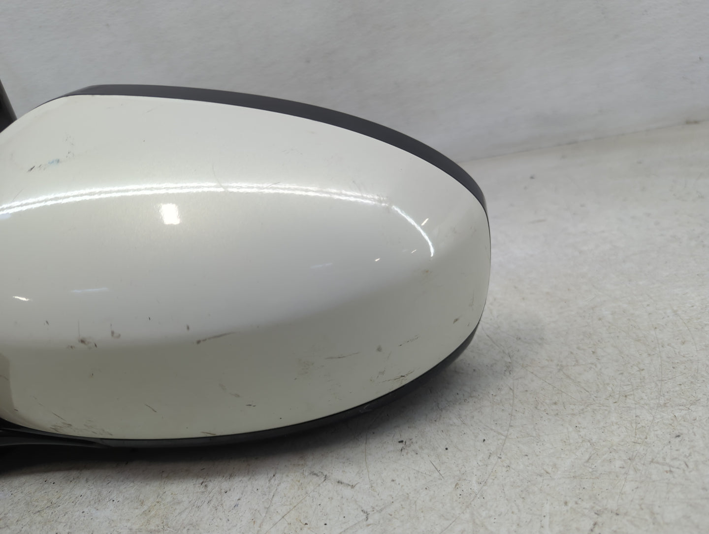 2013-2016 Nissan Pathfinder Driver Side View Mirror - Left Door Mirror OEM Used - Oemusedautoparts1.com