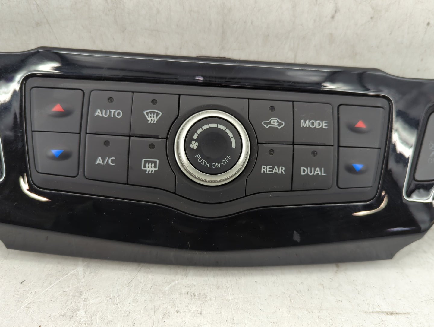 2013-2016 Nissan Pathfinder Climate Control Module Temperature AC/Heater Replacement P/N:27500 3KA2A Fits Fits 2013 2014 201