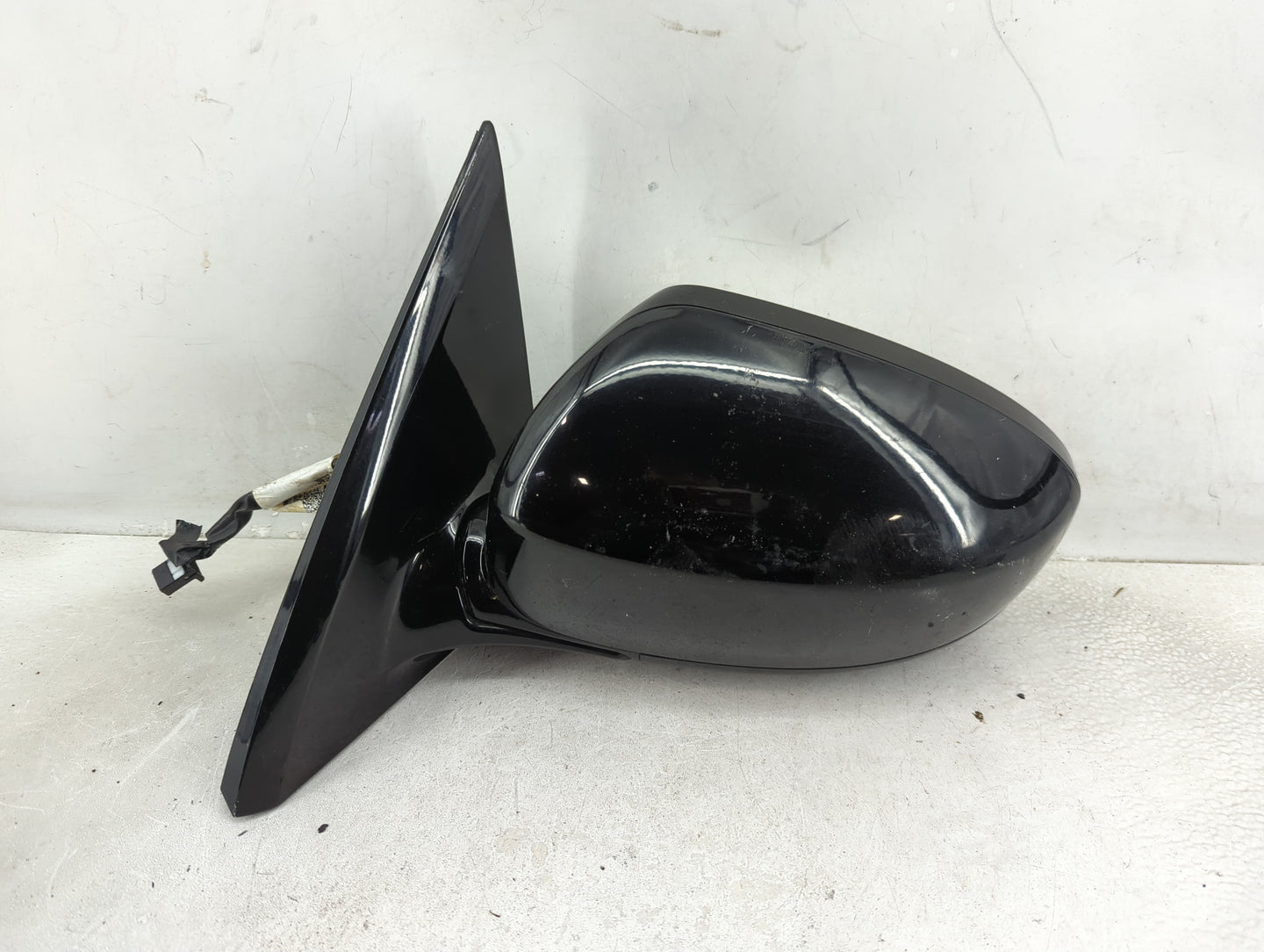 2013-2016 Nissan Pathfinder Driver Side View Mirror - Left Door Mirror OEM Used - Oemusedautoparts1.com