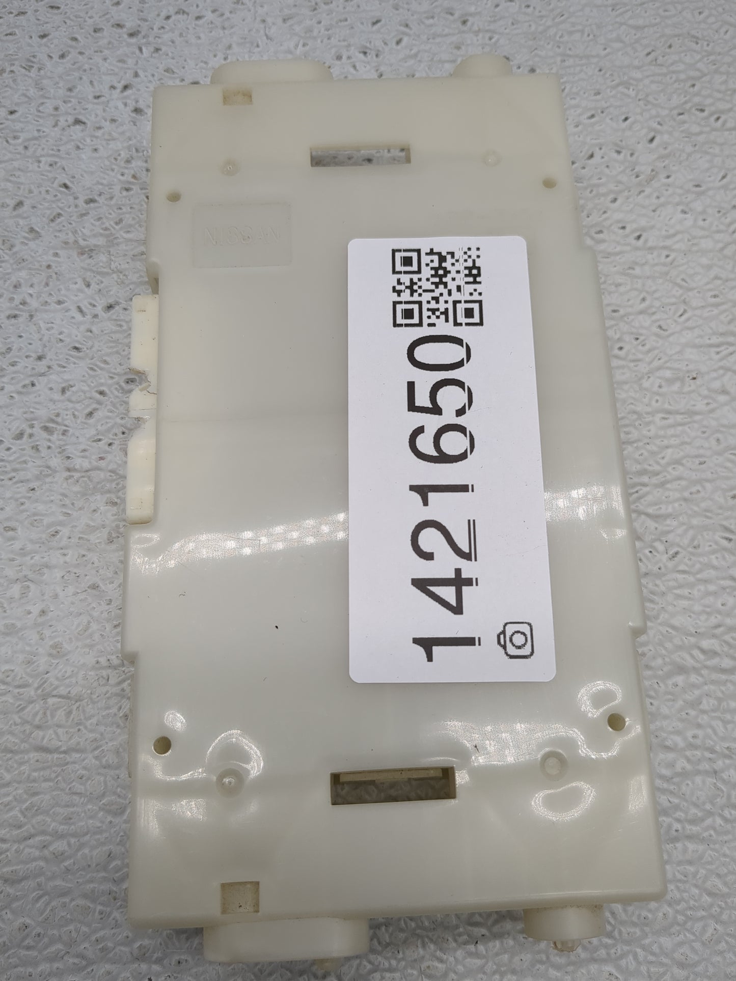 2014-2014 Nissan Pathfinder Temperature Control Module 27760-9pb0a - Oemusedautoparts1.com