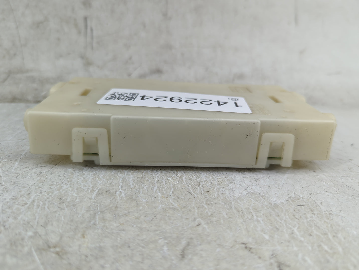 2014-2014 Nissan Pathfinder Temperature Control Module 27760-9pb0a - Oemusedautoparts1.com