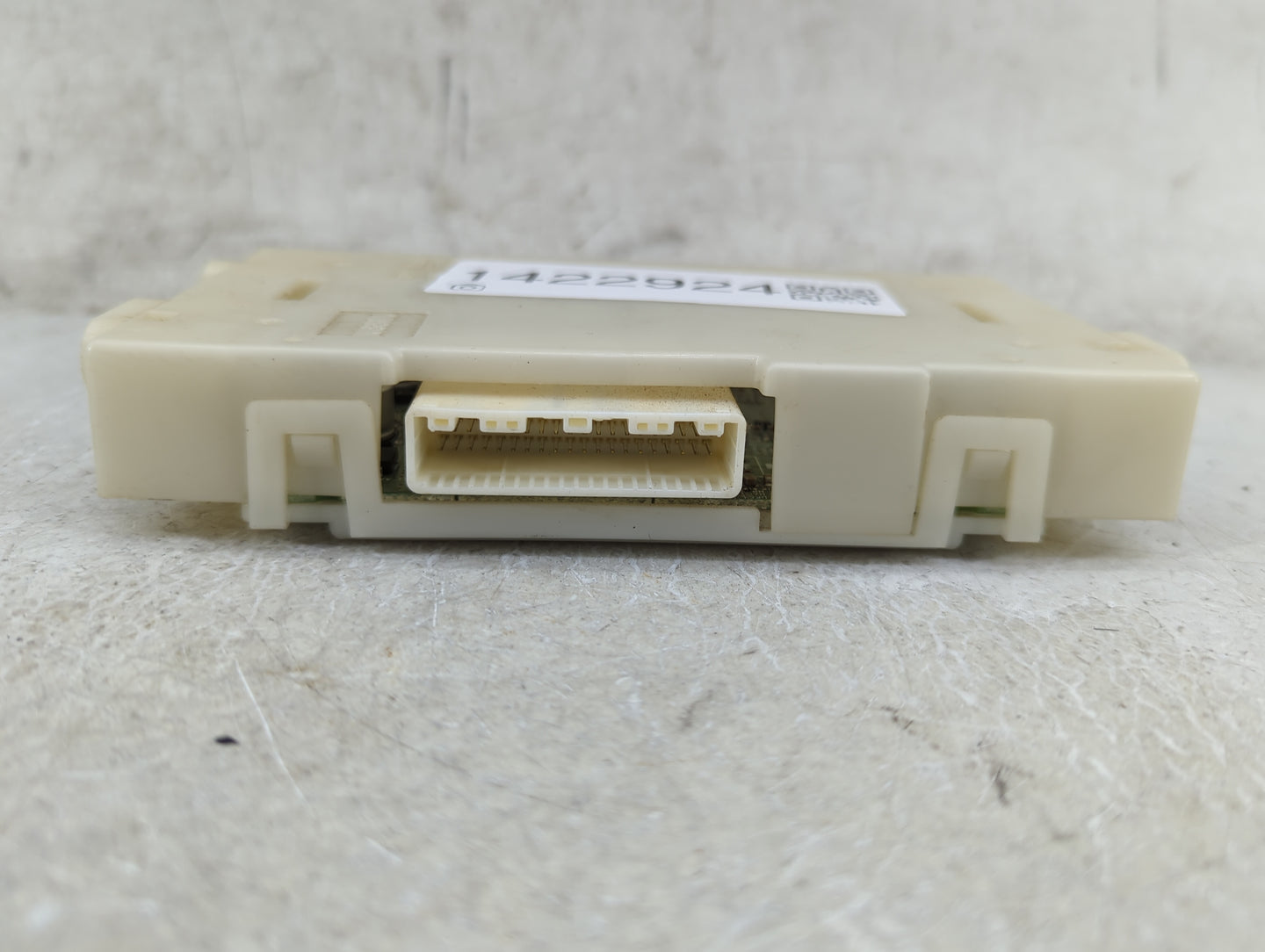 2014-2014 Nissan Pathfinder Temperature Control Module 27760-9pb0a - Oemusedautoparts1.com