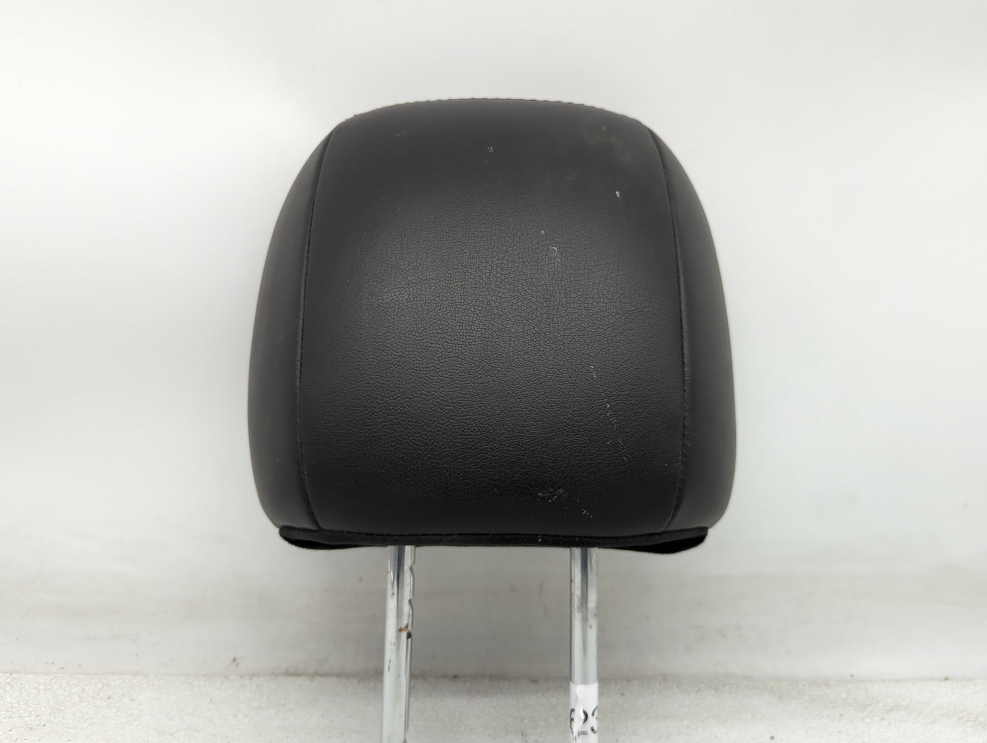 2014 Nissan Pathfinder Headrest Head Rest Rear Center Seat Fits OEM Used Auto Parts - Oemusedautoparts1.com