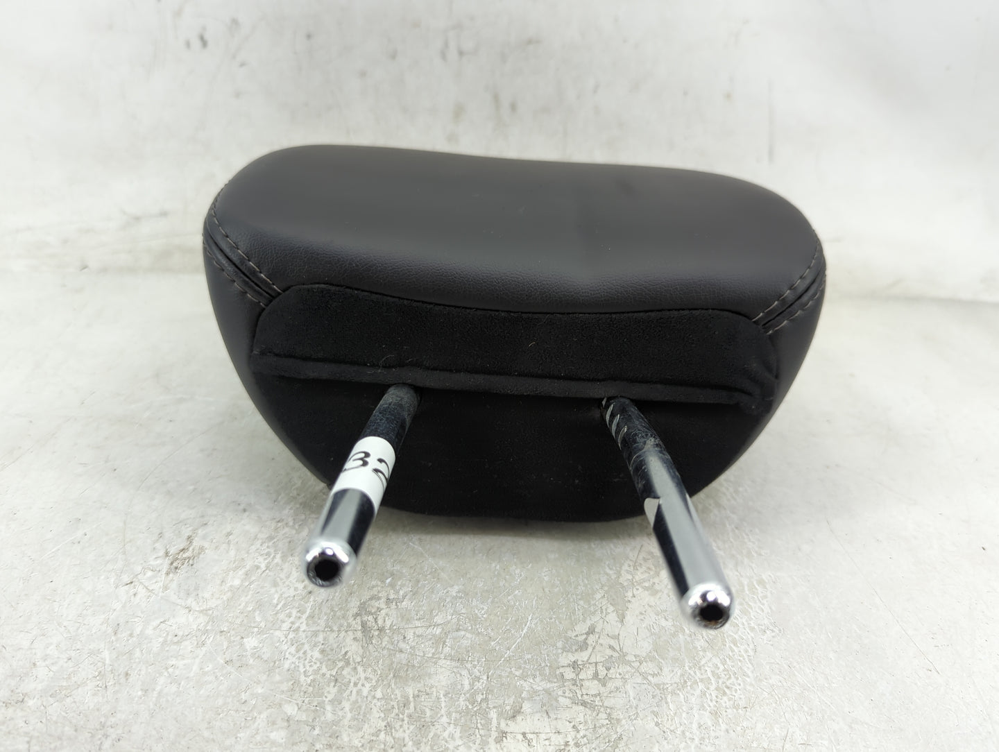 2014 Nissan Pathfinder Headrest Head Rest Rear Center Seat Fits OEM Used Auto Parts - Oemusedautoparts1.com