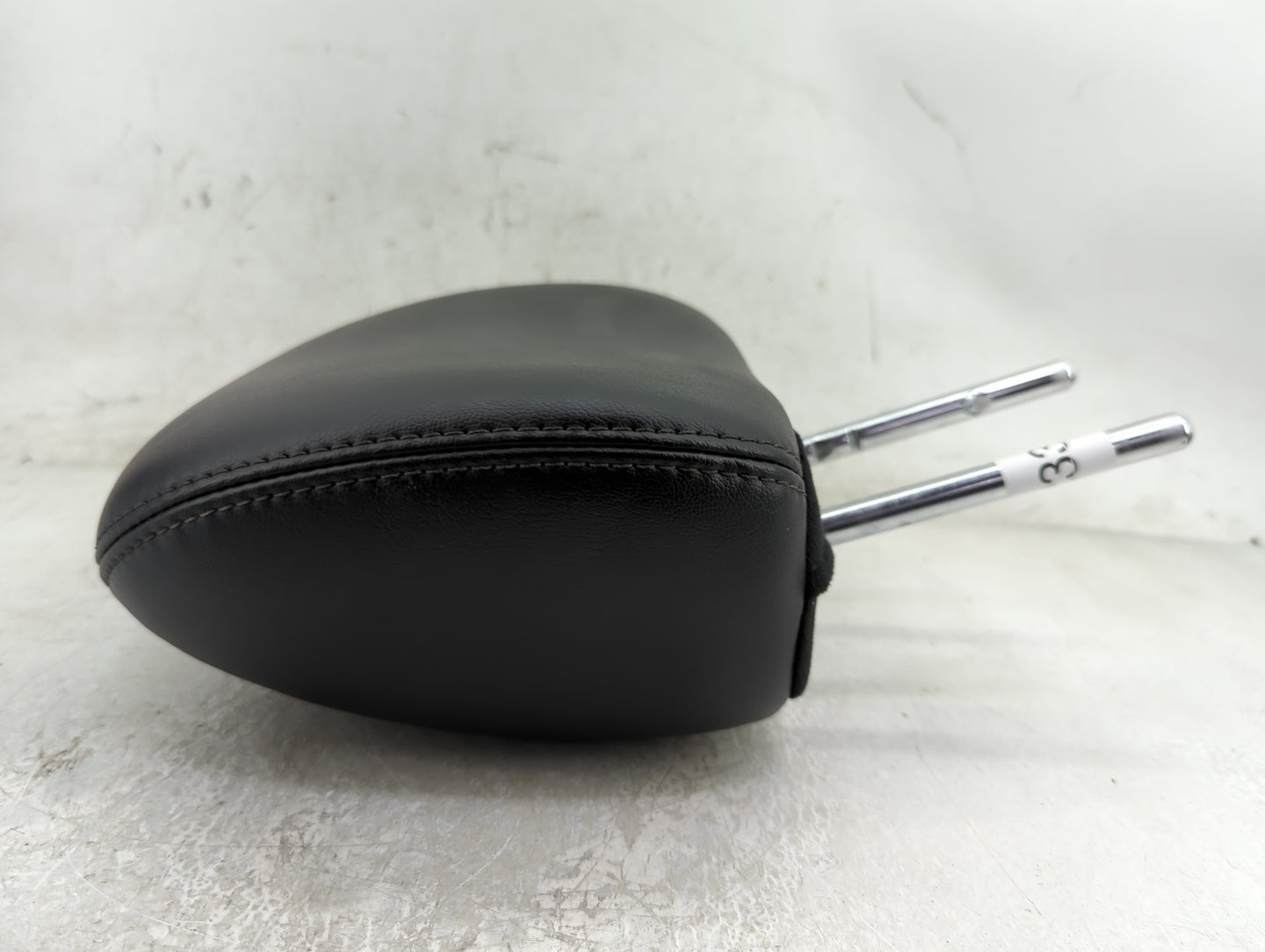 2014 Nissan Pathfinder Headrest Head Rest Rear Center Seat Fits OEM Used Auto Parts - Oemusedautoparts1.com
