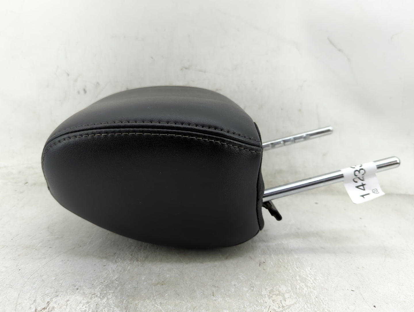2014 Nissan Pathfinder Headrest Head Rest Front Driver Passenger Seat Fits OEM Used Auto Parts - Oemusedautoparts1.com