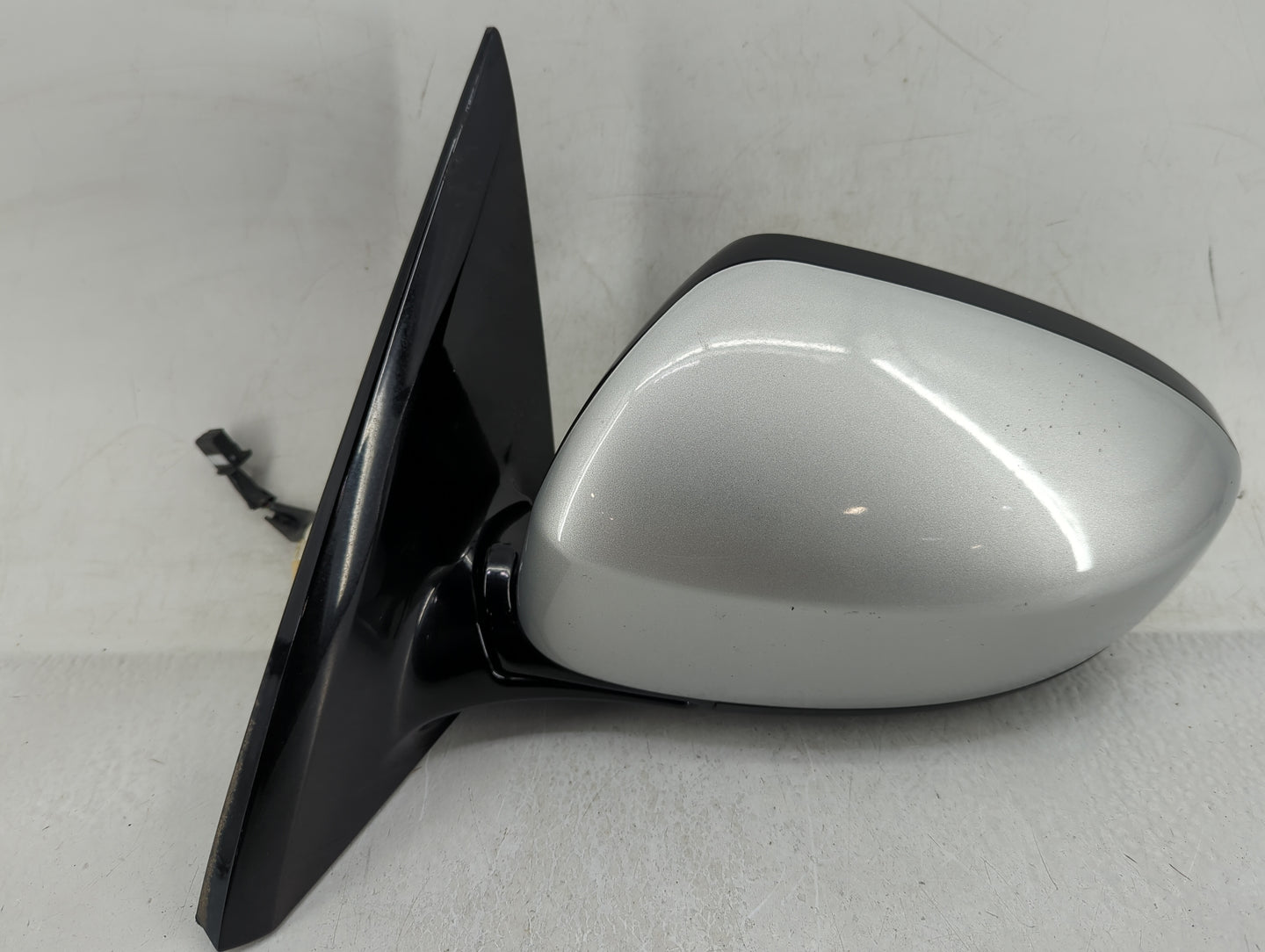 2013-2016 Nissan Pathfinder Driver Side View Mirror - Left Door Mirror OEM Used - Oemusedautoparts1.com