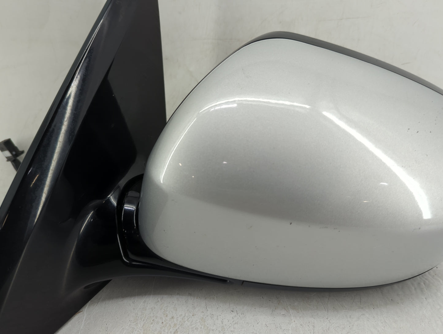 2013-2016 Nissan Pathfinder Driver Side View Mirror - Left Door Mirror OEM Used - Oemusedautoparts1.com