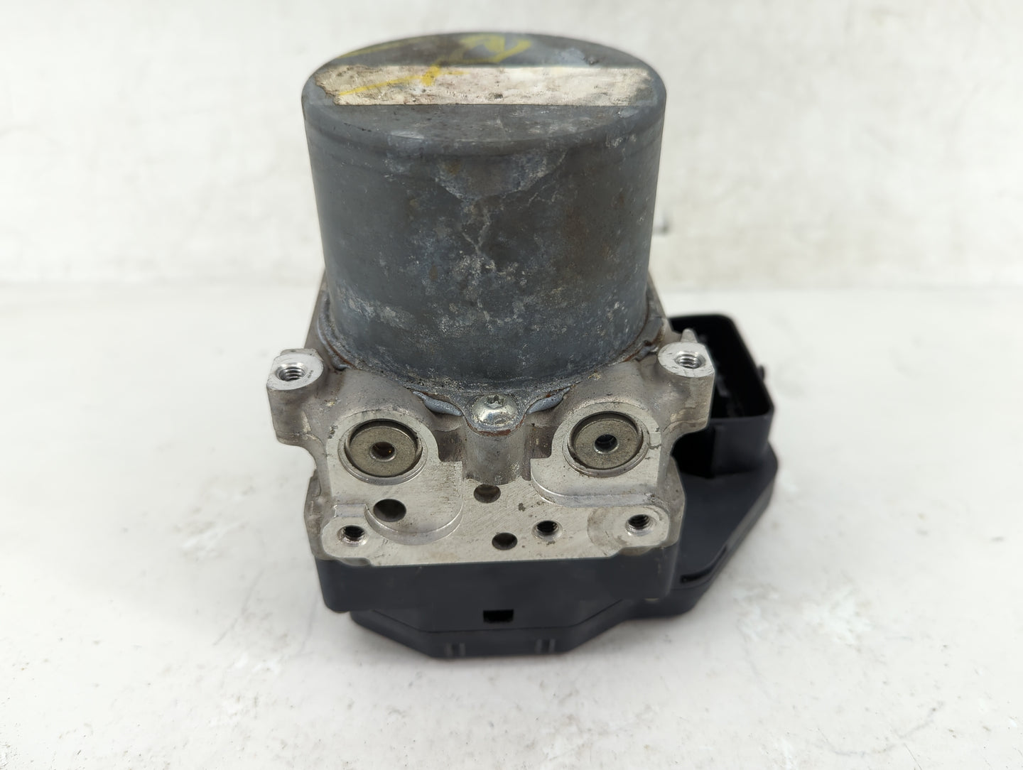 2013-2014 Nissan Pathfinder ABS Pump Control Module Replacement P/N:47660 3KA0B Fits Fits 2013 2014 OEM Used Auto Parts - Oe