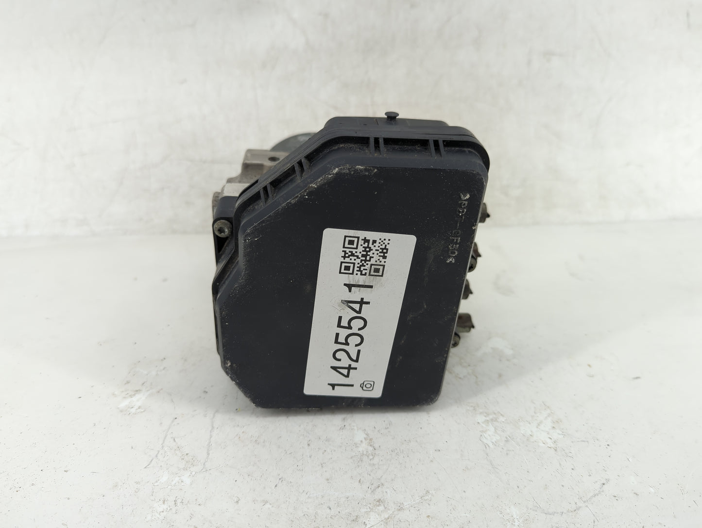 2013-2014 Nissan Pathfinder ABS Pump Control Module Replacement P/N:47660 3KA0B Fits Fits 2013 2014 OEM Used Auto Parts - Oe