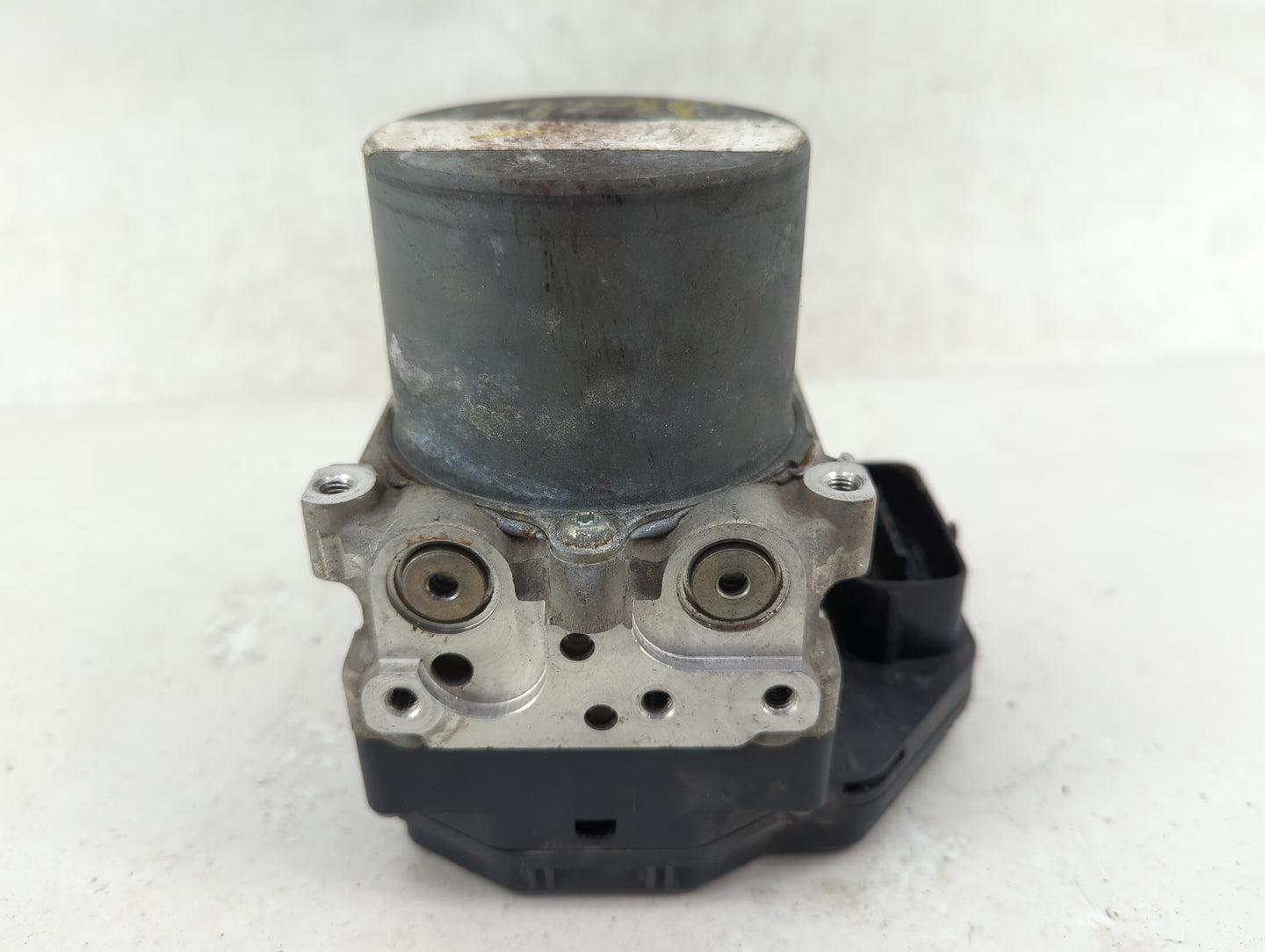 2013-2014 Nissan Pathfinder ABS Pump Control Module Replacement P/N:47660 3KA0B Fits Fits 2013 2014 OEM Used Auto Parts - Oe