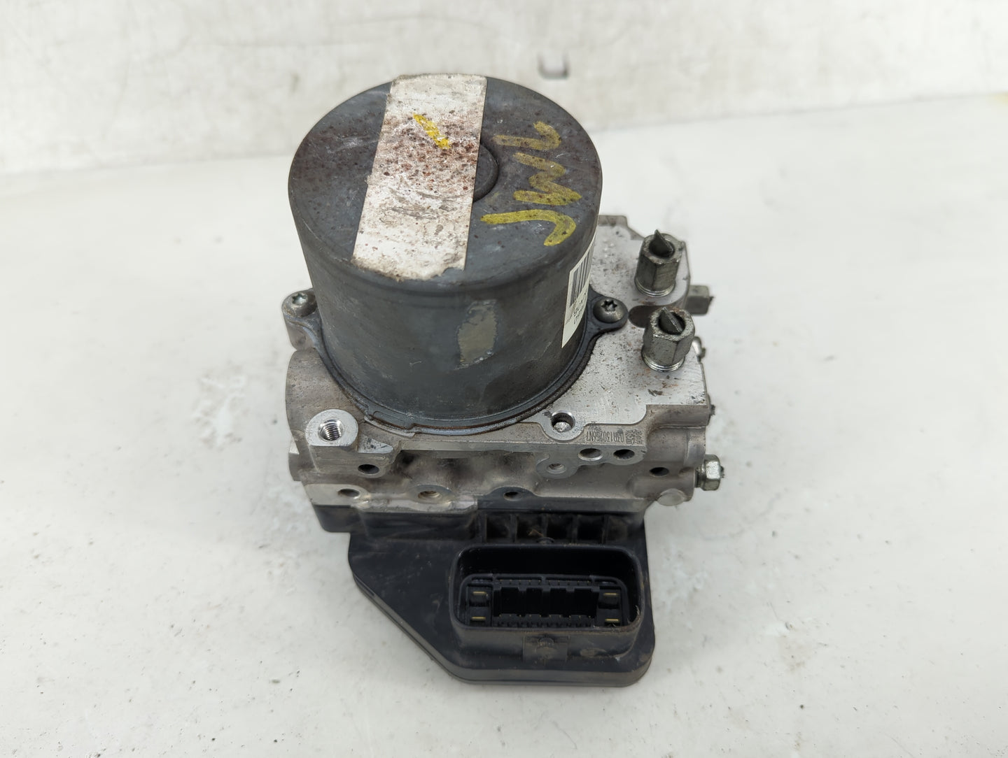 2013-2014 Nissan Pathfinder ABS Pump Control Module Replacement P/N:47660 3KA0B Fits Fits 2013 2014 OEM Used Auto Parts - Oe