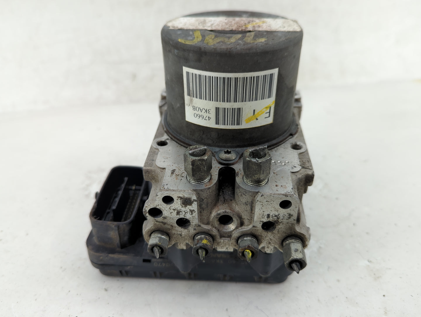 2013-2014 Nissan Pathfinder ABS Pump Control Module Replacement P/N:47660 3KA0B Fits Fits 2013 2014 OEM Used Auto Parts - Oe