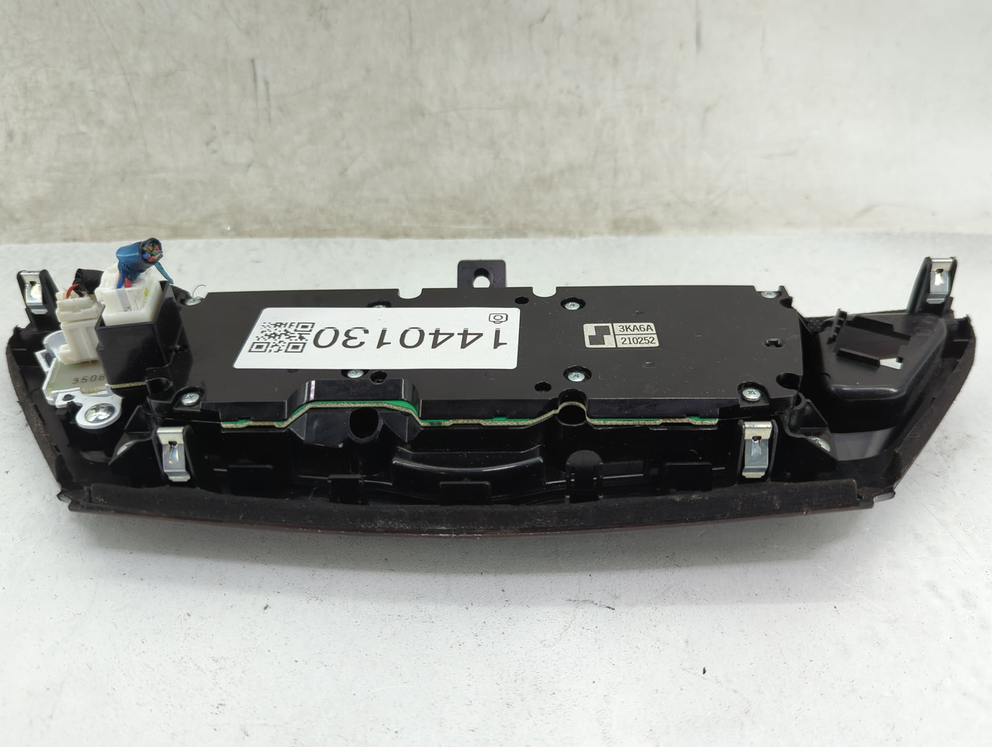 2014 Nissan Pathfinder Climate Control Module Temperature AC/Heater Replacement P/N:3KA6A 210252 Fits OEM Used Auto Parts - 