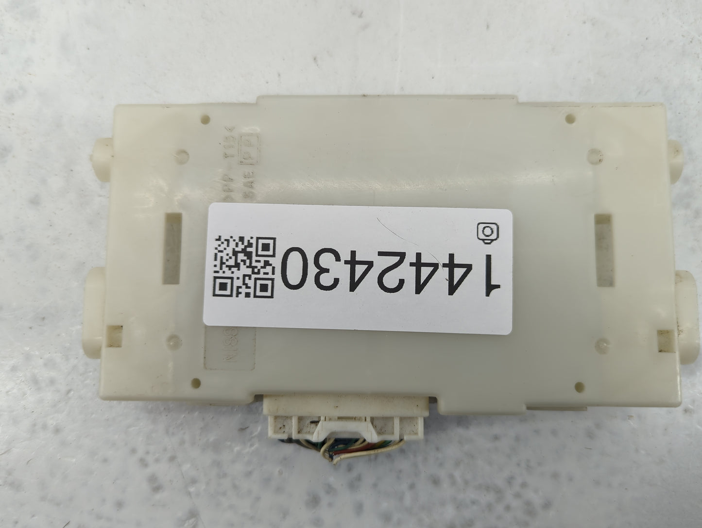 Nissan Pathfinder Temperature Control Module 27760 3ka3a|27760 3ka3a--a - Oemusedautoparts1.com