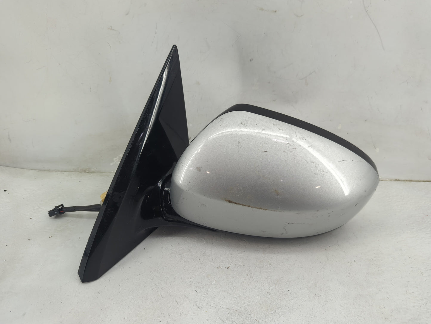 2013-2016 Nissan Pathfinder Driver Side View Mirror - Left Door Mirror OEM Used - Oemusedautoparts1.com