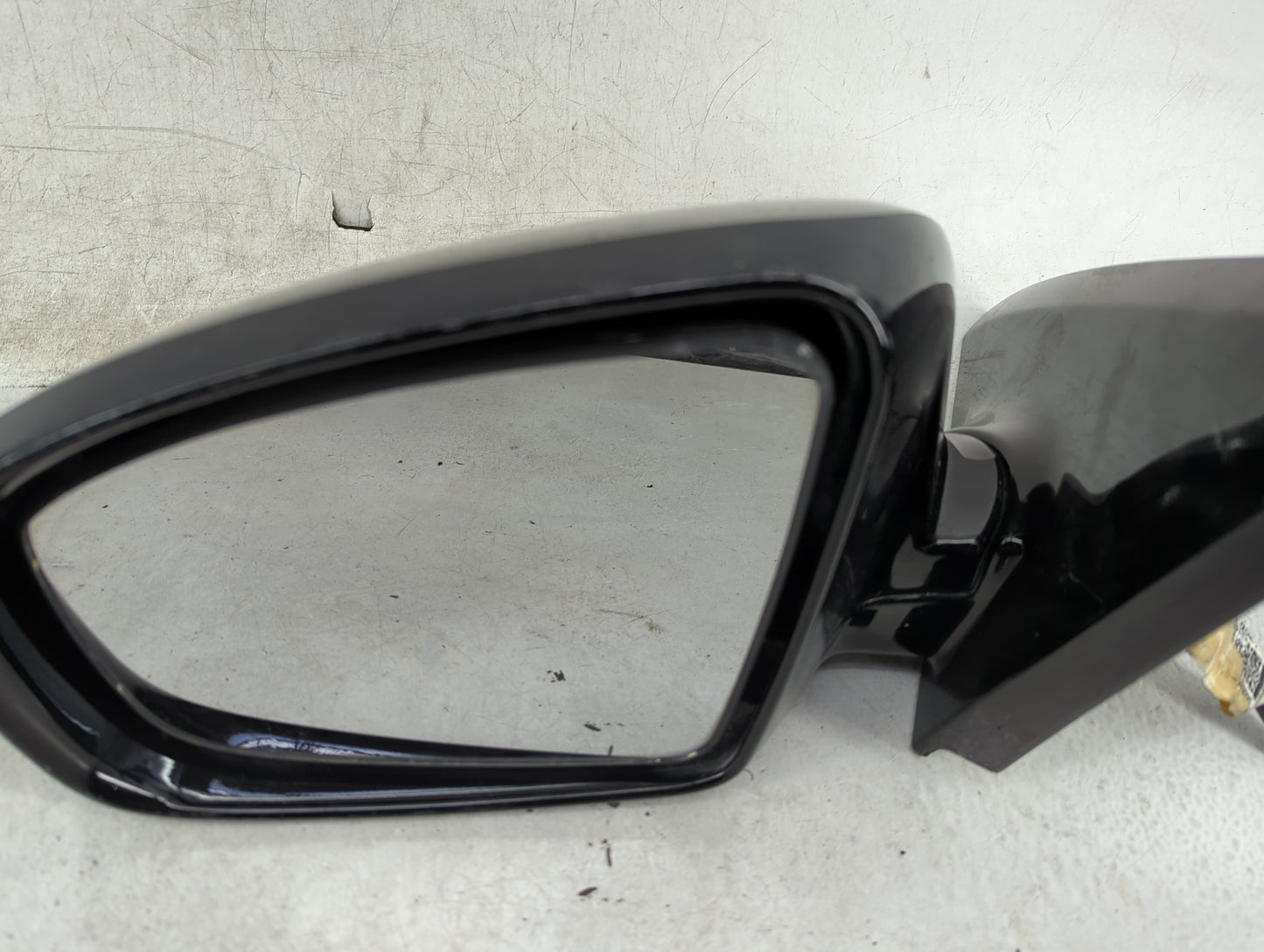 2013-2016 Nissan Pathfinder Driver Side View Mirror - Left Door Mirror OEM Used - Oemusedautoparts1.com