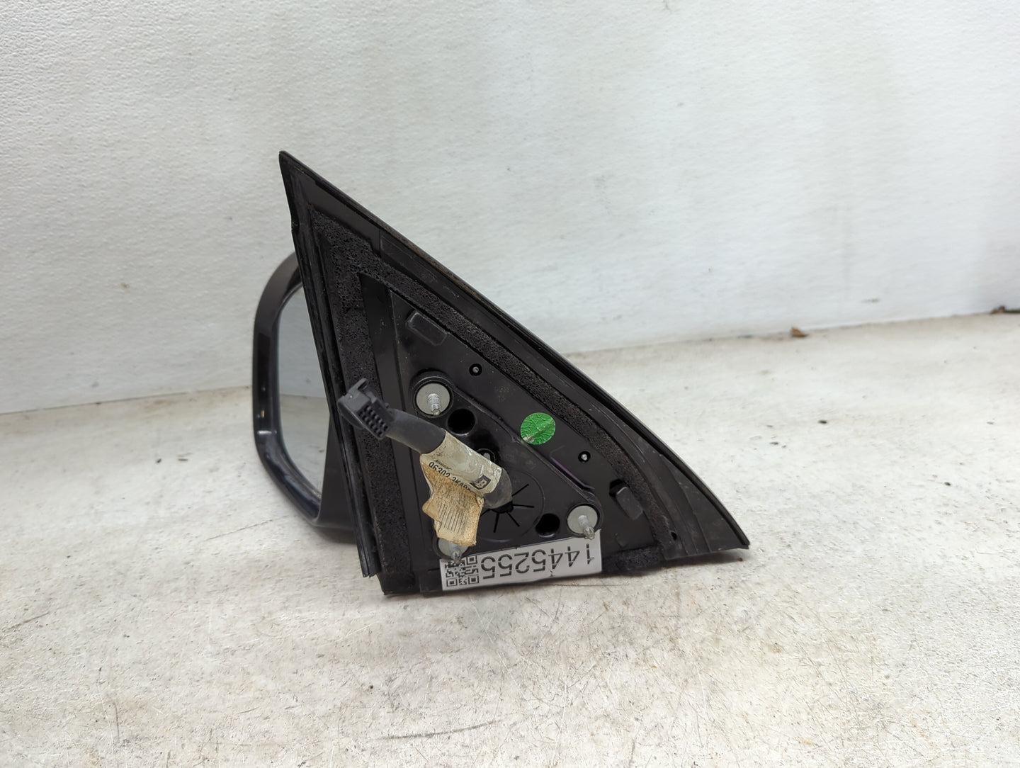 2013-2016 Nissan Pathfinder Driver Side View Mirror - Left Door Mirror OEM Used - Oemusedautoparts1.com