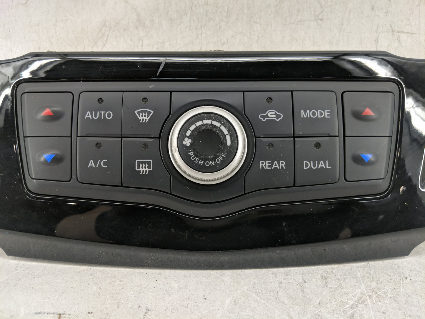 2013-2016 Nissan Pathfinder Climate Control Module Temperature AC/Heater Replacement P/N:27500 3KA2A 275003KA2A Fits OEM Use