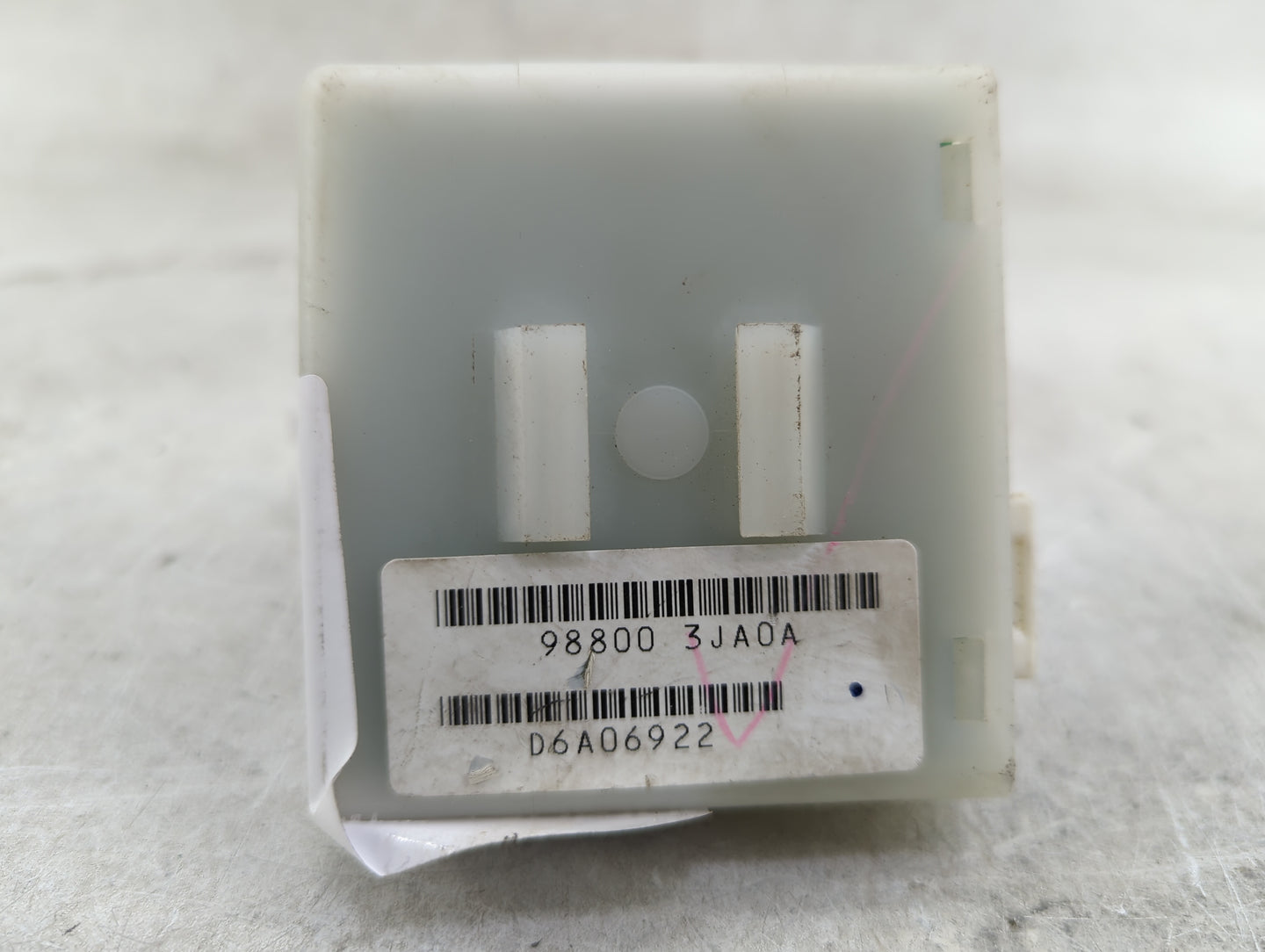 2014-2014 Nissan Pathfinder Body Control Module Bcm Inner Cabin Fuse Box - Oemusedautoparts1.com