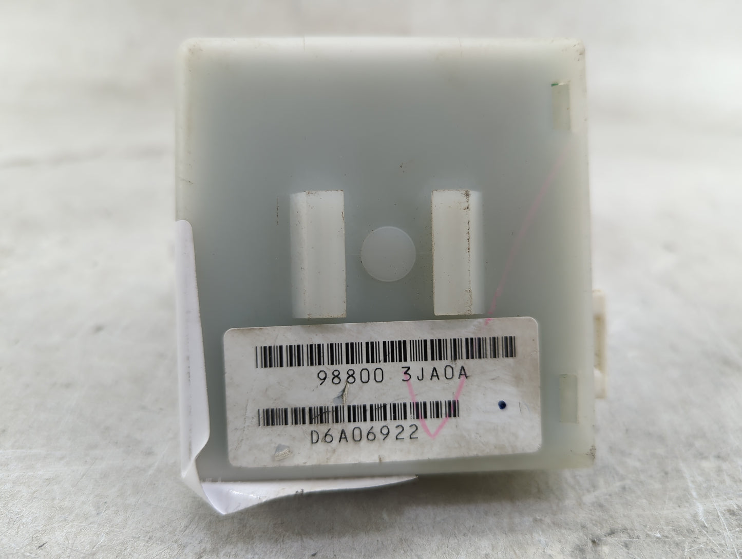 2014-2014 Nissan Pathfinder Body Control Module Bcm Inner Cabin Fuse Box - Oemusedautoparts1.com