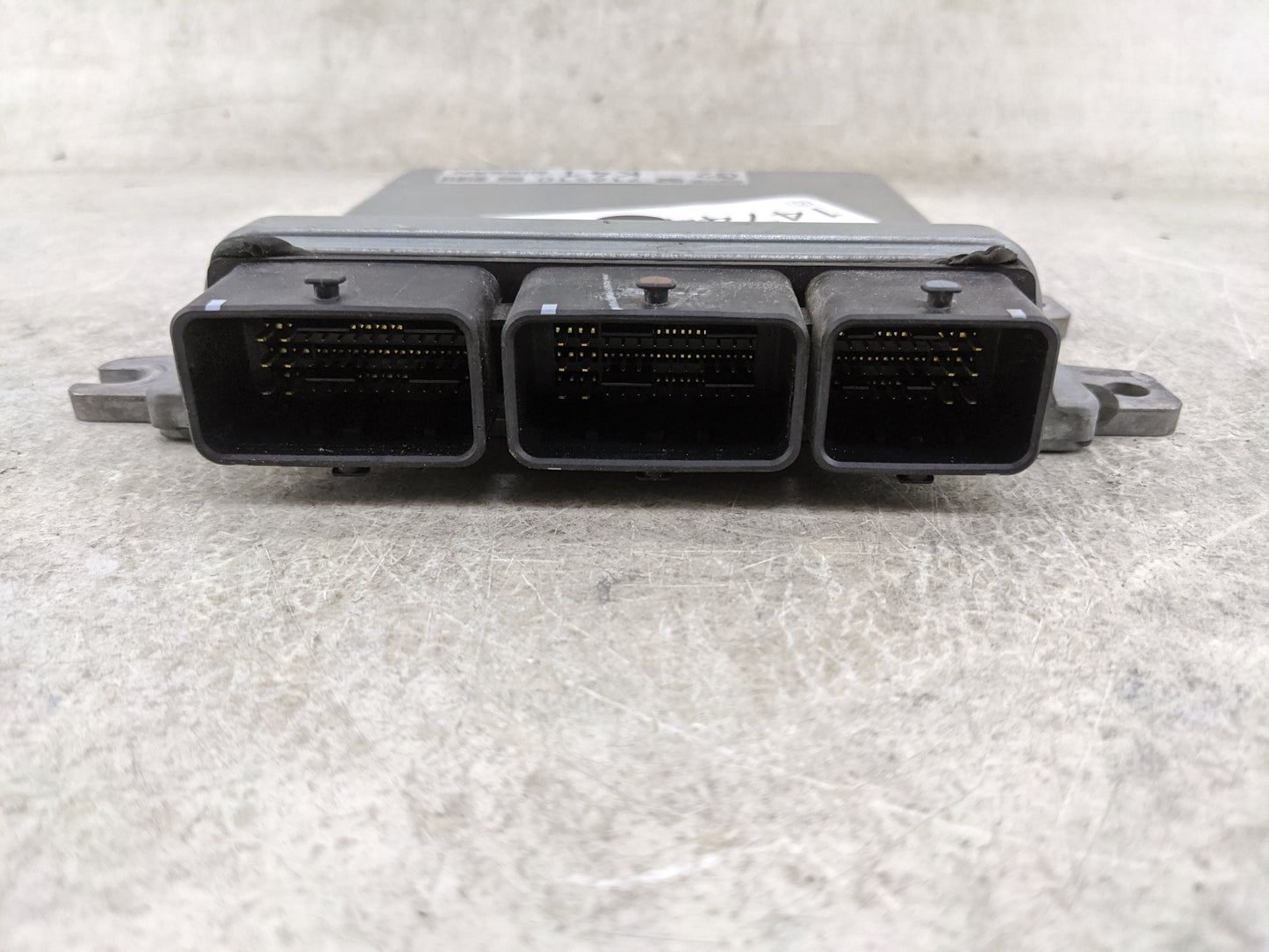 2014 Nissan Pathfinder PCM Engine Control Computer ECU ECM PCU OEM P/N:NEC010-035 Fits OEM Used Auto Parts - Oemusedautopart