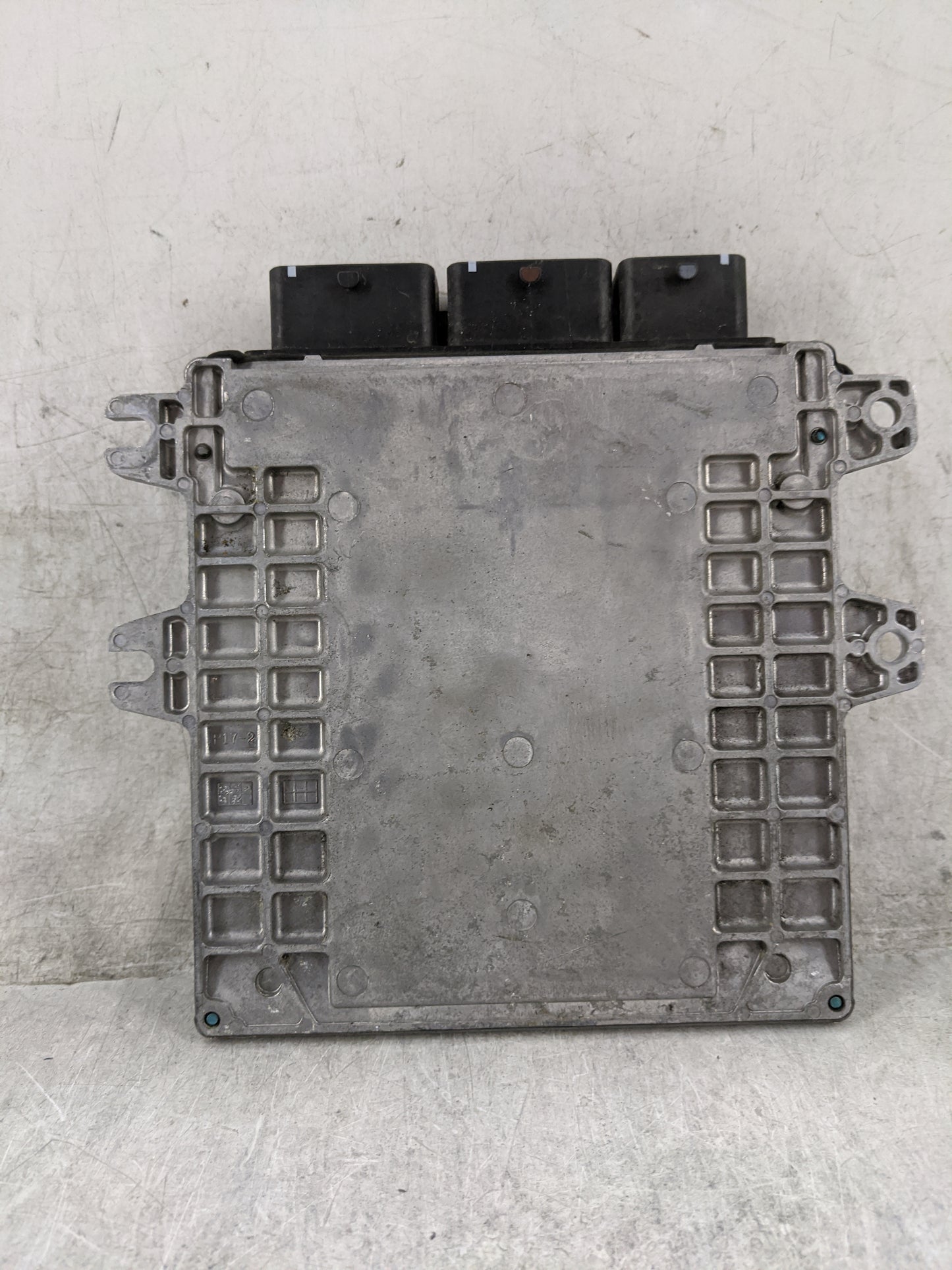2014 Nissan Pathfinder PCM Engine Control Computer ECU ECM PCU OEM P/N:NEC010-035 Fits OEM Used Auto Parts - Oemusedautopart