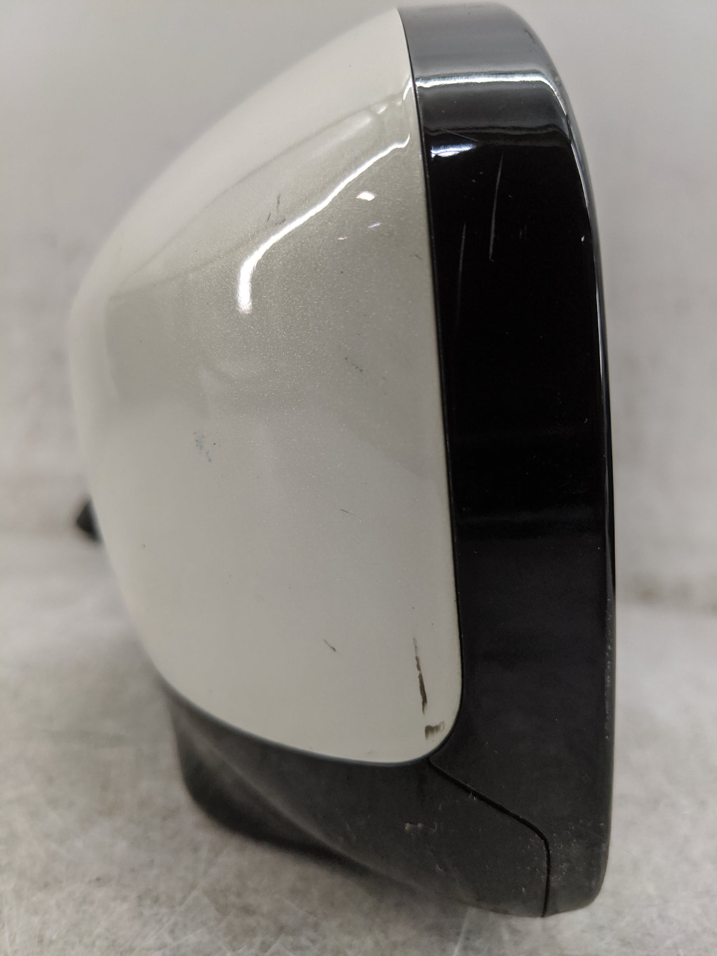 2013-2016 Nissan Pathfinder Driver Side View Mirror - Left Door Mirror OEM Used - Oemusedautoparts1.com