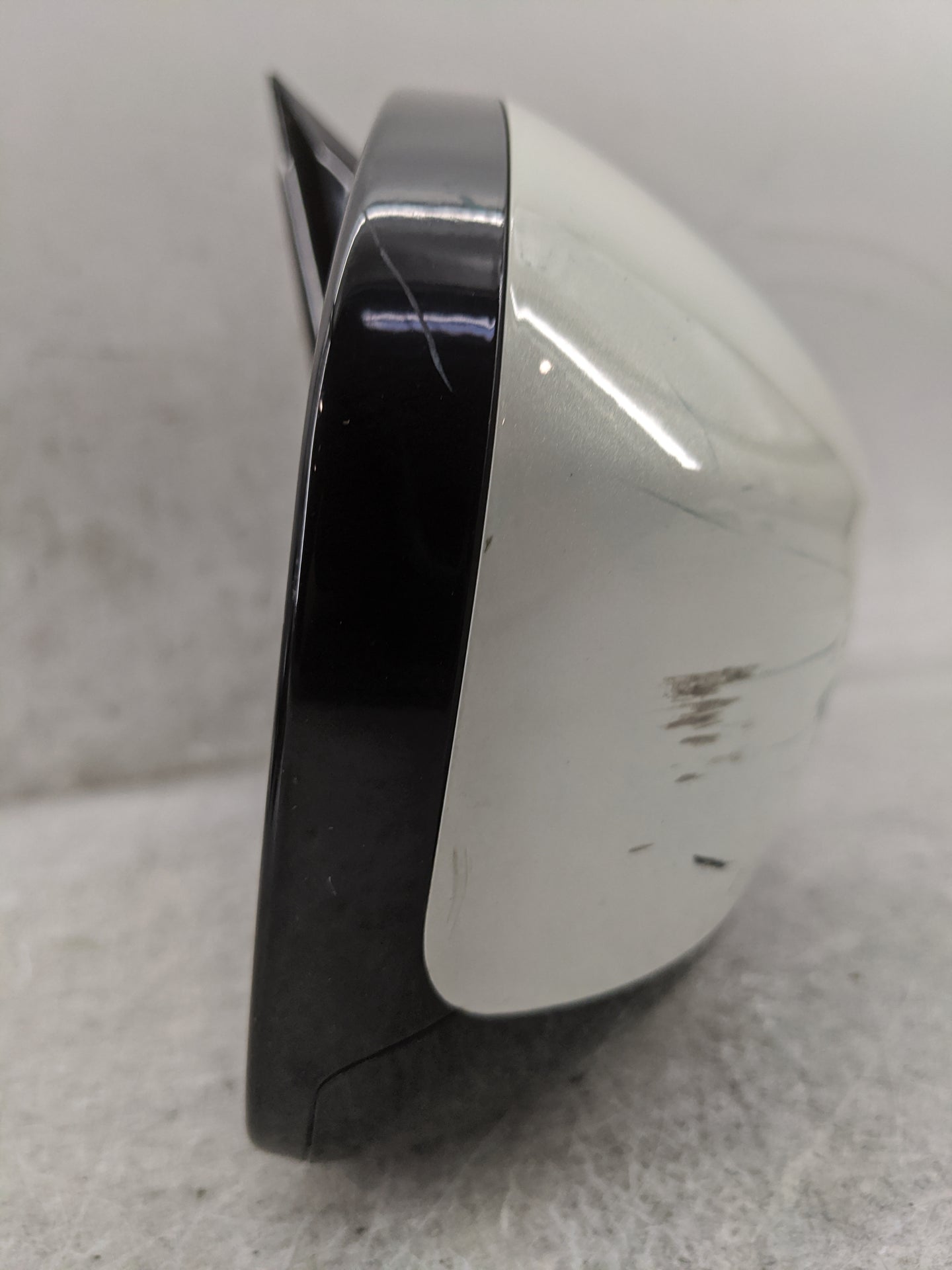 2013-2016 Nissan Pathfinder Passenger Side View Mirror - Right Door Mirror OEM Used - Oemusedautoparts1.com