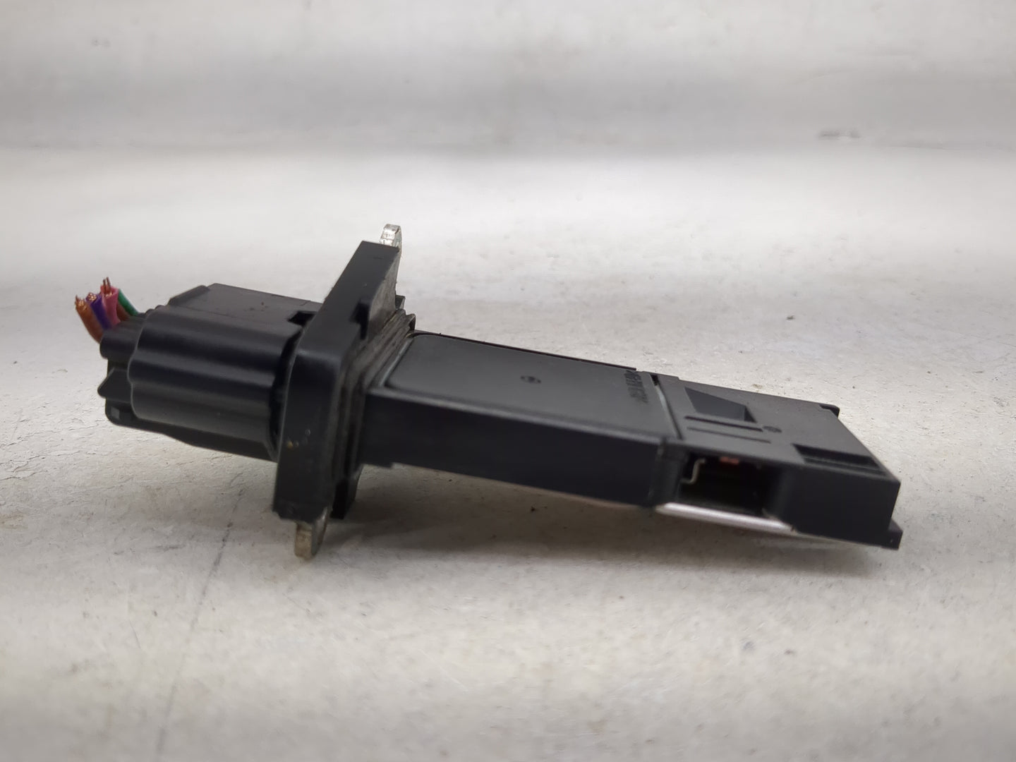 2005-2014 Nissan Pathfinder Mass Air Flow Meter Maf 1485945 - Oemusedautoparts1.com