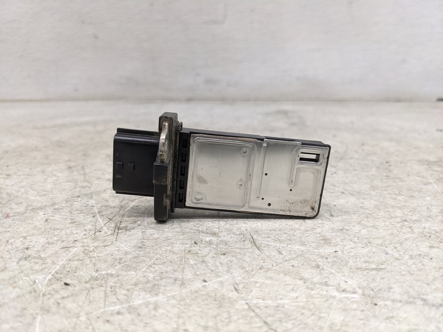 2005-2014 Nissan Pathfinder Mass Air Flow Meter Maf 1486297 - Oemusedautoparts1.com