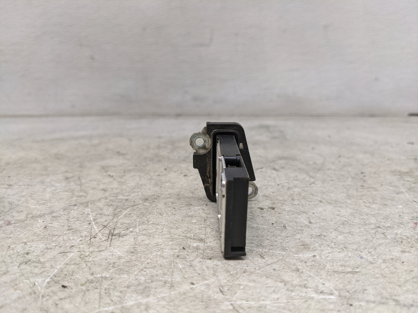 2005-2014 Nissan Pathfinder Mass Air Flow Meter Maf 1486297 - Oemusedautoparts1.com